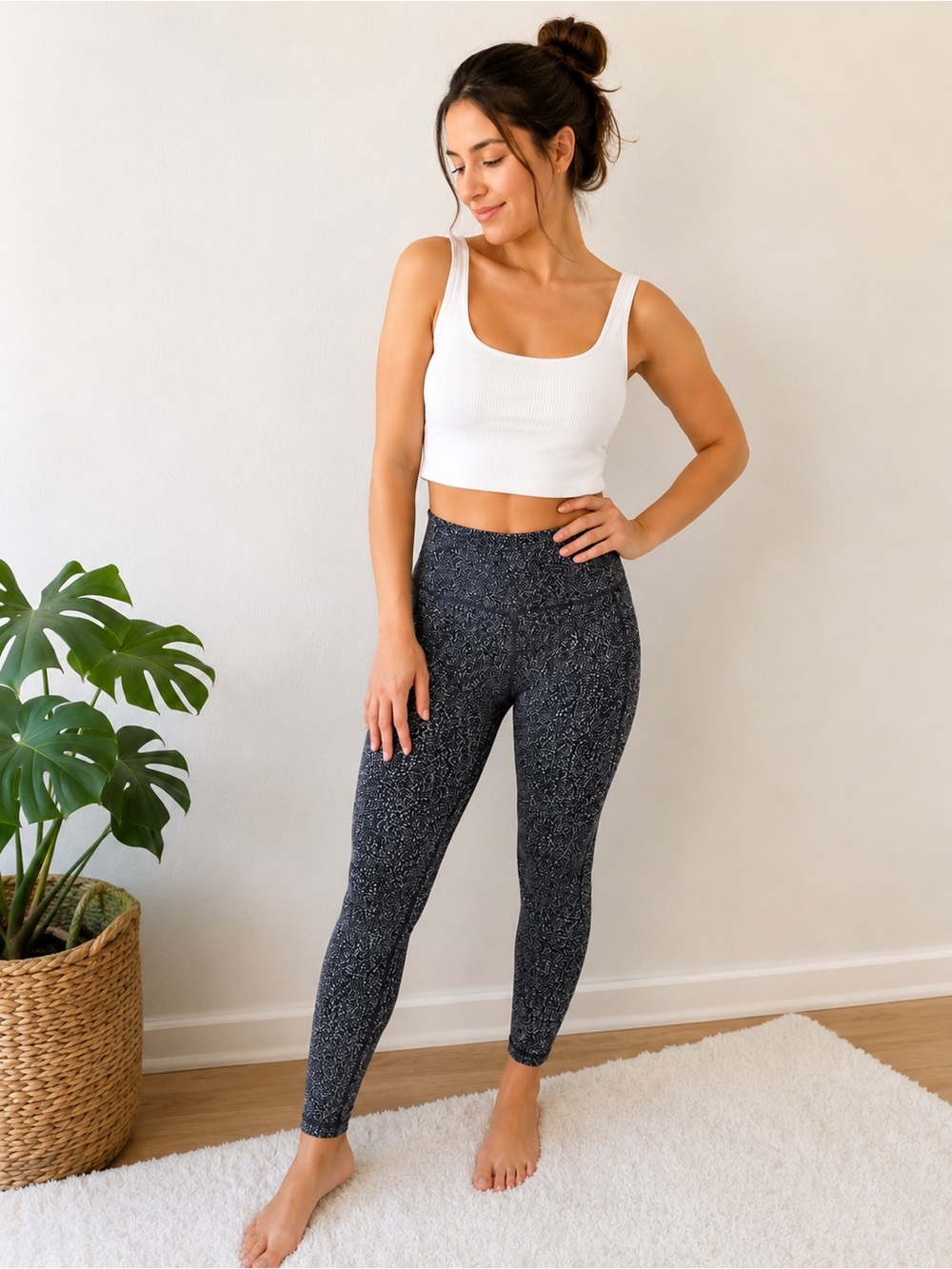 Athleta ultimate stash textured 7/8 tight